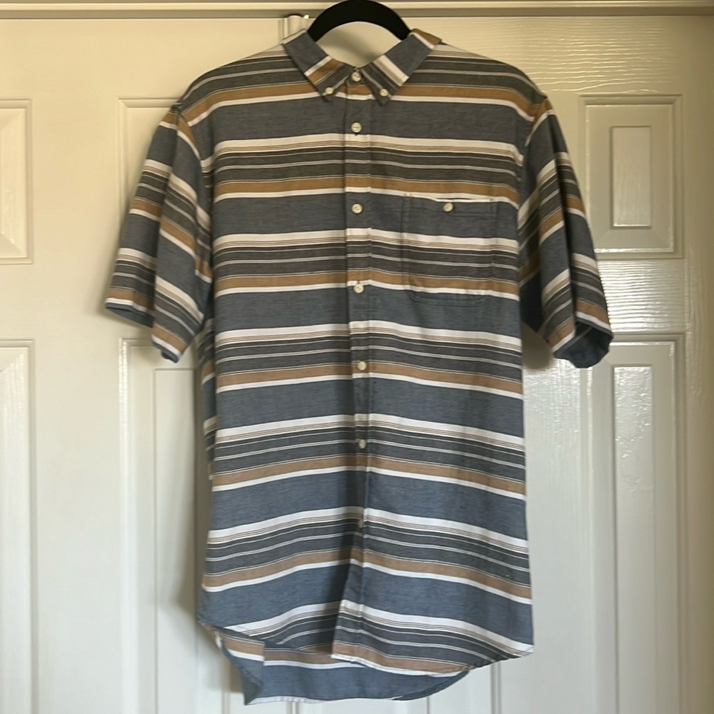 Men’s Ezekiel Size Large Button Down